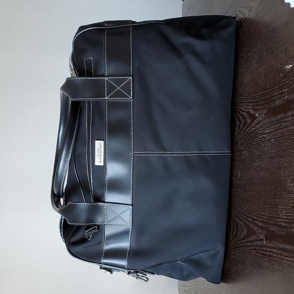 Givenchy Parfums Black Weekender Overnight Shoulder Tote CarryOn Duffle TRAVEL - Picture 2 of 14